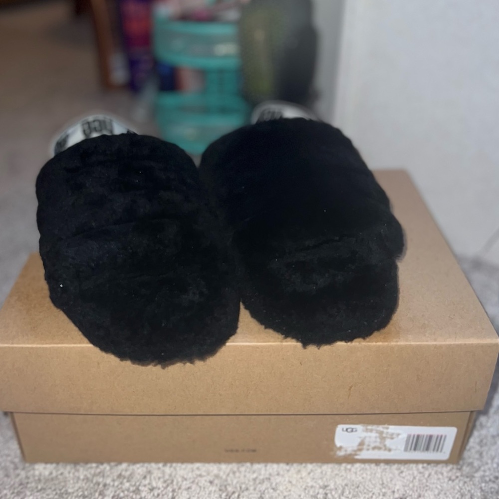 Black Ugg Slippers